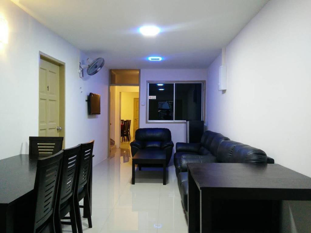 Js&K Homestay Kuala Terengganu Ngoại thất bức ảnh